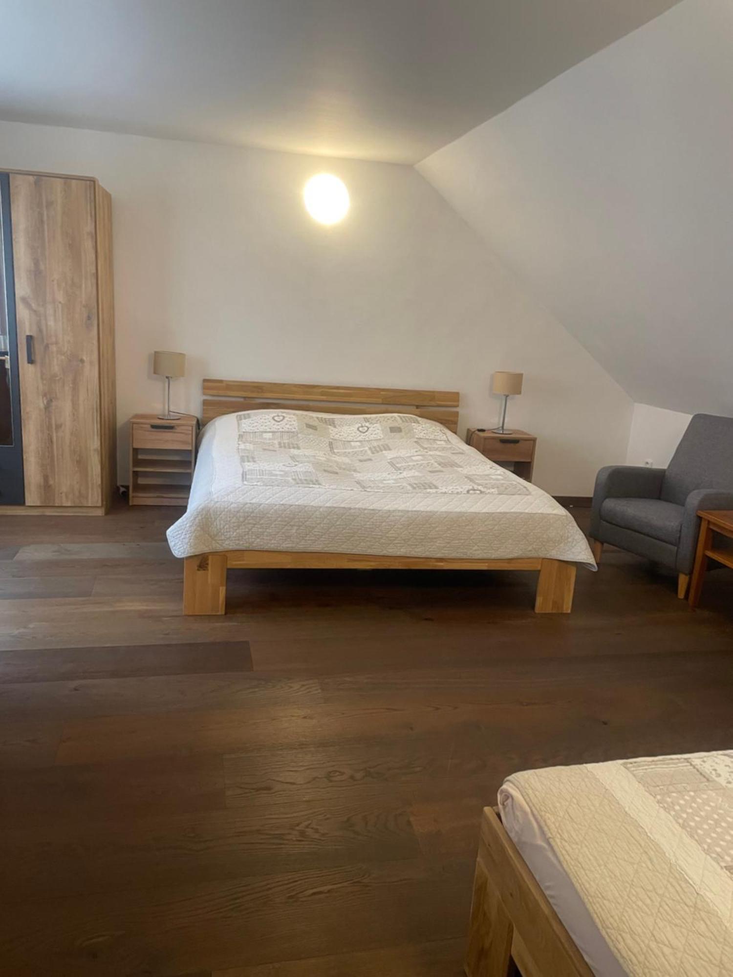 Penzion Bohemia Ceske Budejovice Ngoại thất bức ảnh